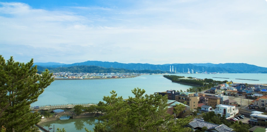 川と海がつながる和歌山のまちなみ